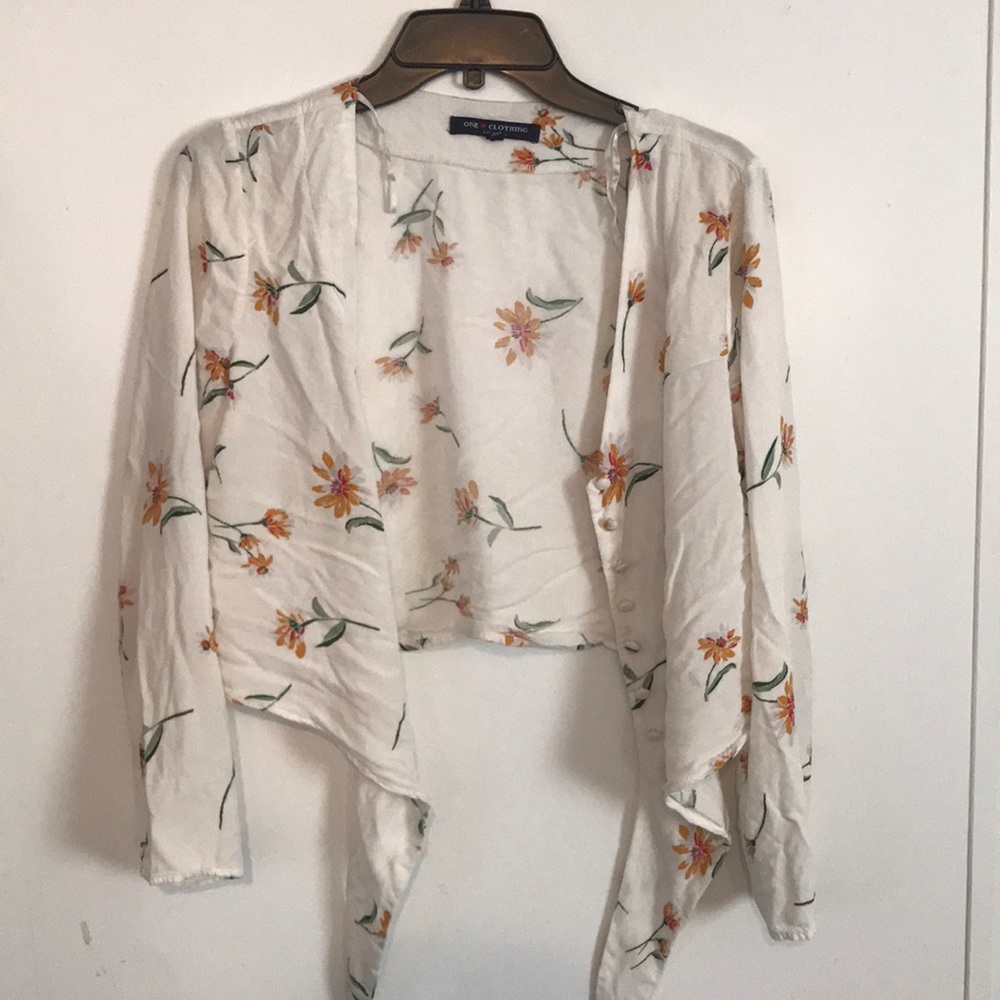 Long sleeve crop top button up